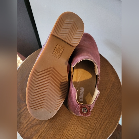 Kodiak Low Rider V Cut Bootie, Size 6.5, Red - Picture 4 of 5